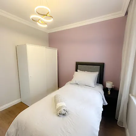 Apartment Goodnight Taksim's Largest 2 Bedroom Designed By Architect *